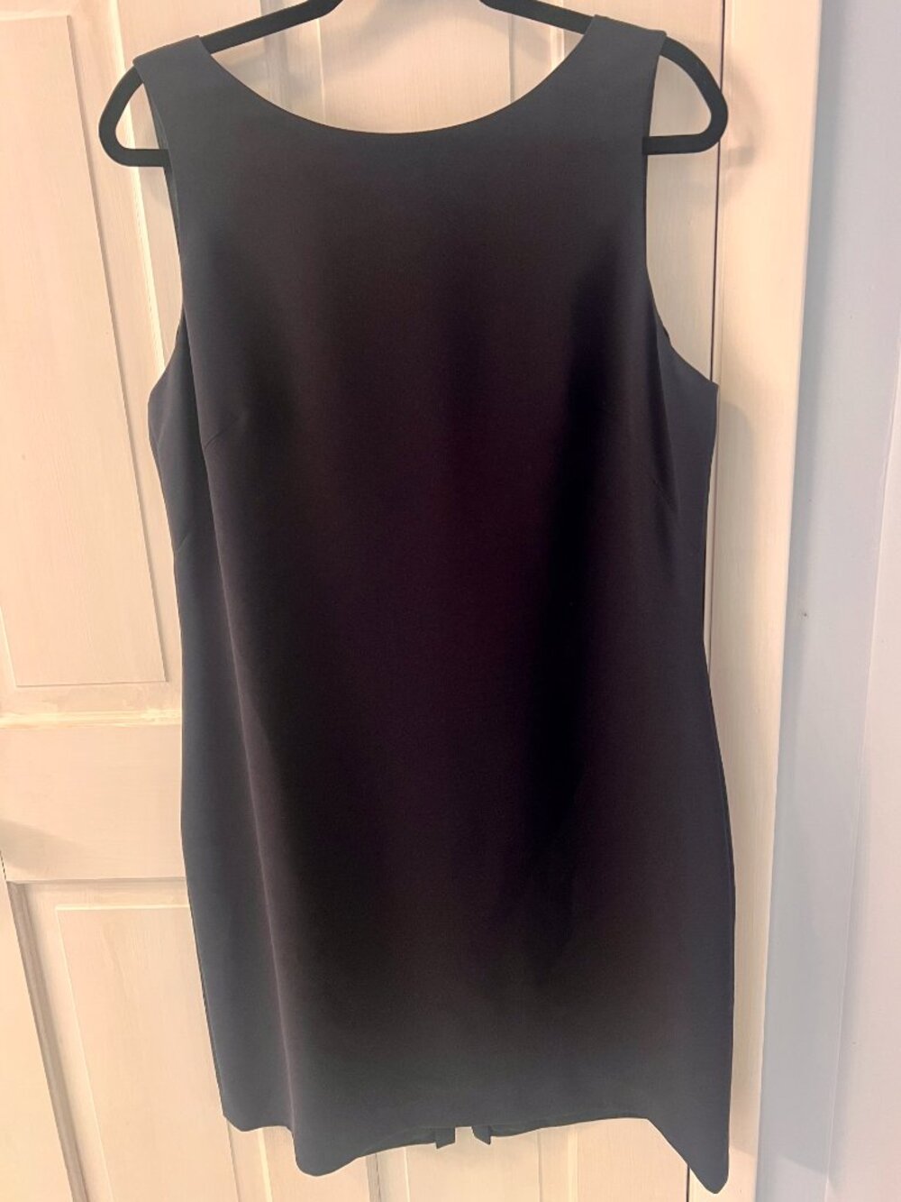 Casual Corner womens size 16 navy sleeveless crepe sheath
